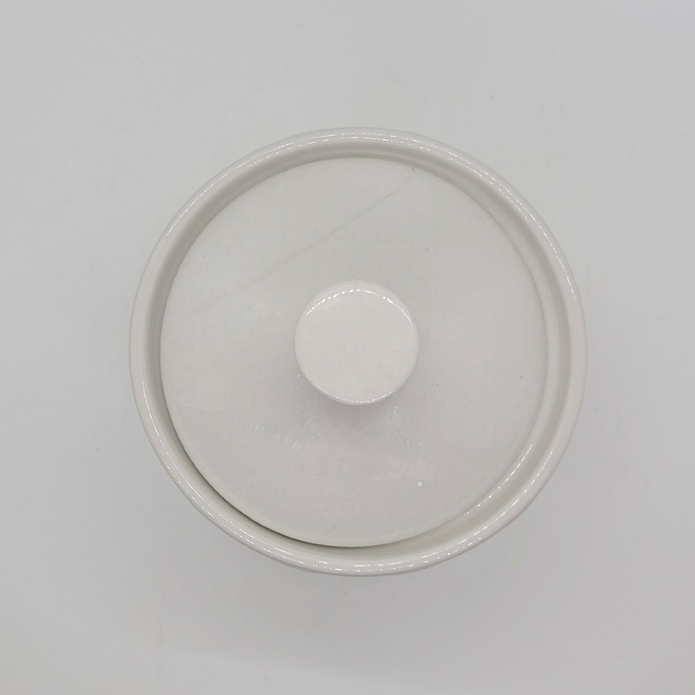 Oneida Picnic White Stoneware Sugar Bowl with Lid Embossed Basketweave Pattern - Picture 5 of 9